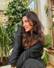 Dreamy Beauty Ketika Sharma Cafe Photos 06 Dreamy Beauty Ketika Sharma Cafe Photos 06