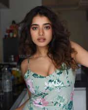 Gorgeous Ketika Sharma in a Sleeveless Floral Printed Midi Dress Photos 01