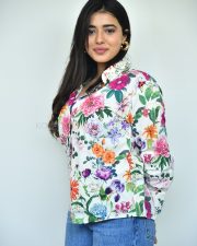 Heroine Ketika Sharma at Single Movie Interview Pictures 33
