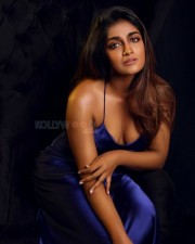 Hot Dimple Hayathi Cleavage in Blue Photo 01