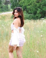 Hot and Sexy Sakshi Malik in a Lilac Off Shoulder Top with a Mini Skirt Photos 03