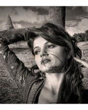 Indian Television Actress Rubina Dilaik Photos 11