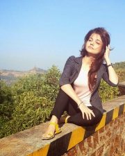 Indian Television Actress Rubina Dilaik Photos 13