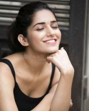 Kadaisi Bench Karthi Heroine Ruhani Sharma Photos 01 Kadaisi Bench Karthi Heroine Ruhani Sharma Photos 01
