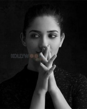 Kadaisi Bench Karthi Heroine Ruhani Sharma Photos 11 Kadaisi Bench Karthi Heroine Ruhani Sharma Photos 11