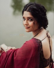 Kolai Movie Heroine Ritika Singh Sexy Photoshoot Pictures 05