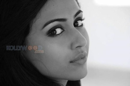 Malayalam Actress Aparna Vinod Photos 13