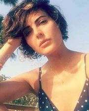 Model And Actress Mandana Karimi Photos 04