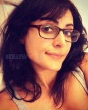 Model And Actress Mandana Karimi Photos 12