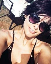 Model And Actress Mandana Karimi Photos 20