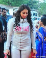 Namitha At Tsr Tv9 Film Awards Stills 03 Namitha At Tsr Tv9 Film Awards Stills 03
