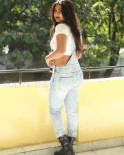 Neha Deshpande At Bichagada Majaka Press Meet Photos 30