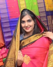 Neha Deshpande At Silk India Expo Photos 22