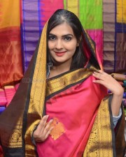 Neha Deshpande At Silk India Expo Photos 24
