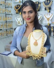 Neha Deshpande At Silk India Expo Photos 25