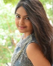 Neha Deshpande Sexy Photoshoot Stills 20