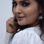 Neha Deshpande at Peep Show Press Meet Pictures 16 Neha Deshpande at Peep Show Press Meet Pictures 16