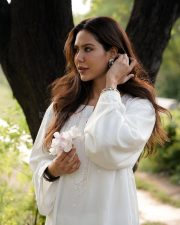 Punjabi Heroine Sonam Bajwa in a White Embroidered Kurta Pictures 01