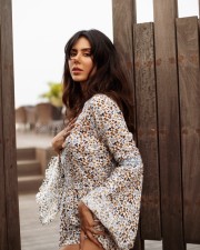 Seductive Sonam Bajwa Hot Photos 01 Seductive Sonam Bajwa Hot Photos 01