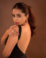 Sensual Actress Rittika Chakraborty in a Black Backless Bodycon Dress Photos 03