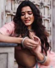 Sensual Ketika Sharma Cleavage in a Pink Printed Saree Photos 09 Sensual Ketika Sharma Cleavage in a Pink Printed Saree Photos 09