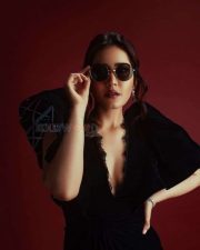 Sexy Cute Actress Raashi Khanna Photoshoot Stills 09