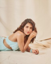 Sexy Ruhani Sharma in a Short Sleeveless Dress and Showing Cleavage Photos 02