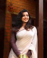 Stunning Ketika Sharma in a White Saree with Full Sleeve Blouse Photos 02 Stunning Ketika Sharma in a White Saree with Full Sleeve Blouse Photos 02