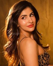 Stunning Sexy Sakshi Malik in a Black Printed Lehenga Pictures 04 Stunning Sexy Sakshi Malik in a Black Printed Lehenga Pictures 04
