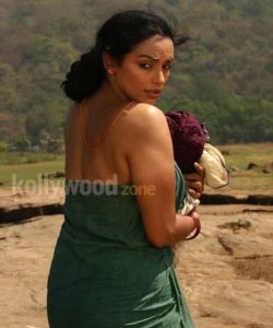 Swetha Menon In Thaaram Movie Stills 01
