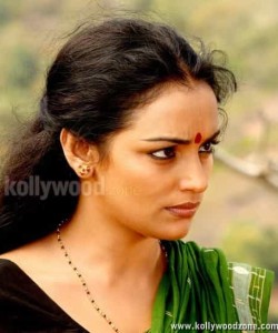 Swetha Menon In Thaaram Movie Stills 08