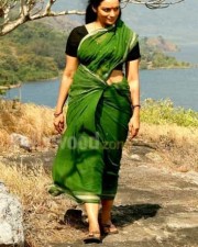 Swetha Menon In Thaaram Movie Stills 09