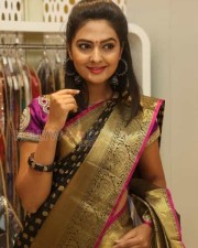 Telugu Actress Neha Deshpande Photos 17