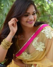 Actress Aswini Hot Saree Cleavage Pictures 02