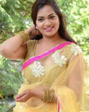 Actress Aswini Hot Saree Cleavage Pictures 16