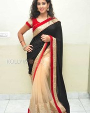 Actress Pavani Saree Pictures 24