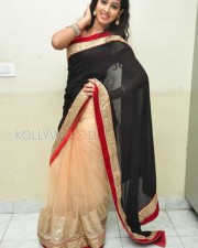 Actress Pavani Saree Pictures 25