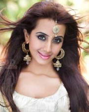 Actress Sanjjanaa Sexy Photoshoot Pictures 20 Actress Sanjjanaa Sexy Photoshoot Pictures 20