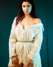 Glamorous Actress Nyra Banerjee in an off shoulder cream linen dress with gold belt photos 10