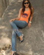 Madhu Shalini Sexy Stills 02