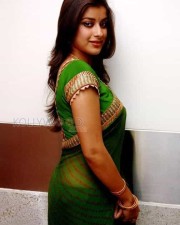 Sexy Madhurima Green Saree Photos 14