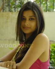 Sexy Madhurima Hot Pics 35
