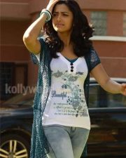 Sexy Mamta Mohandas Photos 08