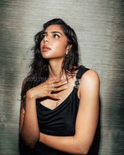 Stunning Kalyani Priyadarshan in a Versace Medusa Draped Gown with a Bold Thigh Slit Photos 07 Stunning Kalyani Priyadarshan in a Versace Medusa Draped Gown with a Bold Thigh Slit Photos 07