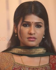 Thiranthidu Seese Actress Anjena Kirti Photos 01