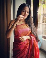 Actress Bhavani Sre Beautiful Saree Photos 03