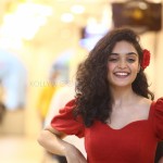 Actress Kashish Khan at Kinnerasaani Trailer Launch Pictures 11 Actress Kashish Khan at Kinnerasaani Trailer Launch Pictures 11