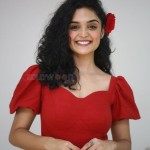 Actress Kashish Khan at Kinnerasaani Trailer Launch Pictures 20 Actress Kashish Khan at Kinnerasaani Trailer Launch Pictures 20