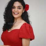 Actress Kashish Khan at Kinnerasaani Trailer Launch Pictures 21 Actress Kashish Khan at Kinnerasaani Trailer Launch Pictures 21