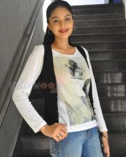 Actress Sanam Shetty Photos 02